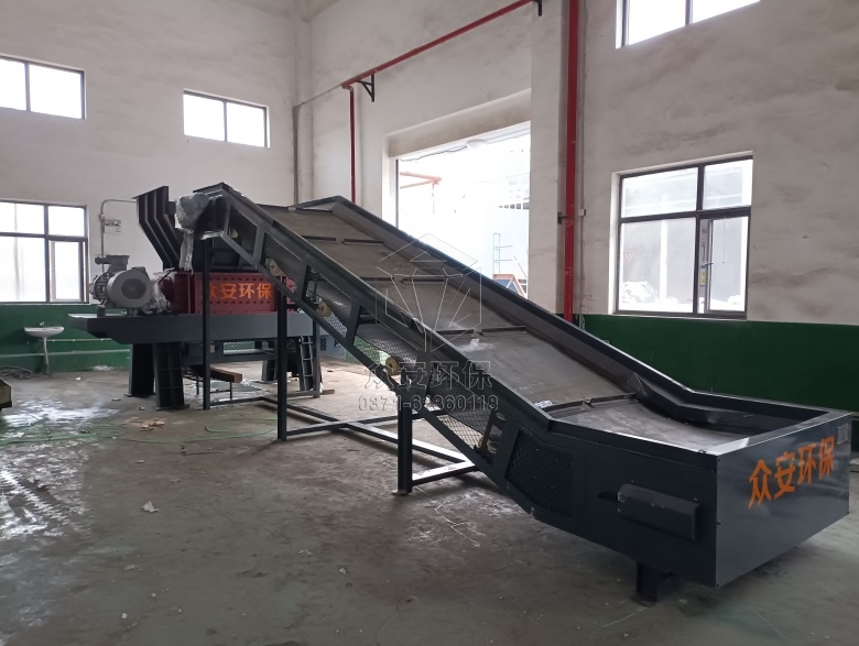 銅仁工業(yè)綠色革命：編織袋撕碎機(jī)“啃”出循
